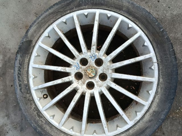 bontott ALFA ROMEO 147 Alufelni Gumival (1 db)