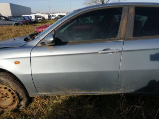 bontott ALFA ROMEO 147 Bal első Ajtó (Részeivel)