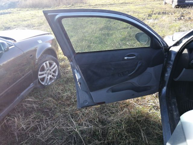 bontott ALFA ROMEO 147 Bal első Ajtó (Részeivel)