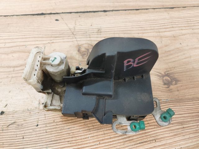 bontott ALFA ROMEO 147 Bal első Ajtózár