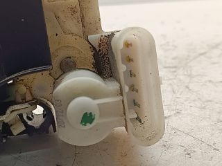 bontott ALFA ROMEO 147 Bal első Ajtózár