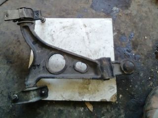 bontott ALFA ROMEO 147 Bal első Alsó Lengőkar