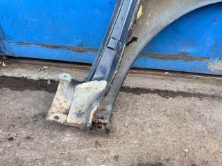 bontott ALFA ROMEO 147 Bal első Sárvédő