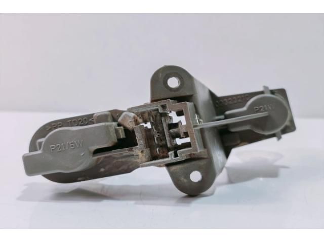 bontott ALFA ROMEO 147 Bal Hátsó Lámpa Foglalat