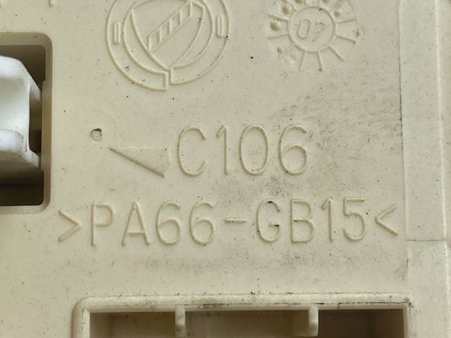 bontott ALFA ROMEO 147 Biztosítéktábla Doboz