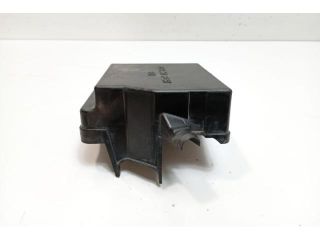 bontott ALFA ROMEO 147 Biztosítéktábla Fedél