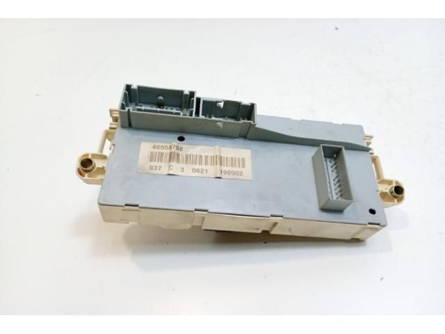 bontott ALFA ROMEO 147 Biztosítéktábla Utastér