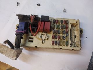 bontott ALFA ROMEO 147 Biztosítéktábla Utastér