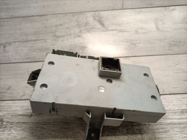 bontott ALFA ROMEO 147 Biztosítéktábla Utastér