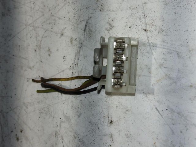 bontott ALFA ROMEO 147 Csatlakozó