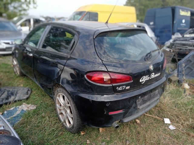 bontott ALFA ROMEO 147 Csomagtér Kárpit