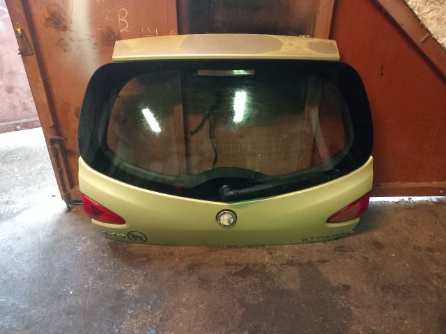 bontott ALFA ROMEO 147 Csomagtérajtó (Részeivel)