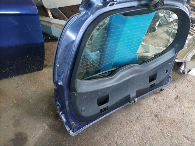 bontott ALFA ROMEO 147 Csomagtérajtó (Részeivel)