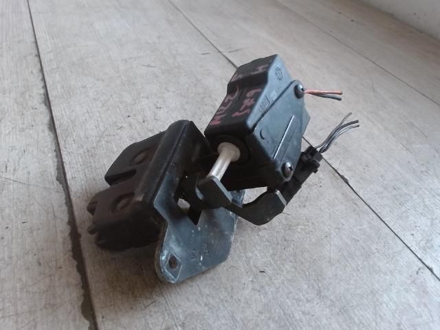 bontott ALFA ROMEO 147 Csomagtérajtó Zárszerkezet