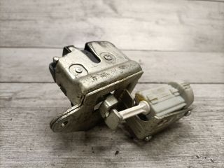 bontott ALFA ROMEO 147 Csomagtérajtó Zárszerkezet