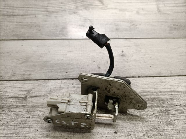 bontott ALFA ROMEO 147 Csomagtérajtó Zárszerkezet