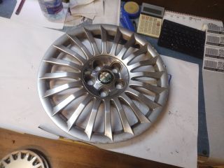 bontott ALFA ROMEO 147 Dísztárcsa (1 db)