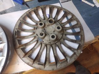 bontott ALFA ROMEO 147 Dísztárcsa (1 db)