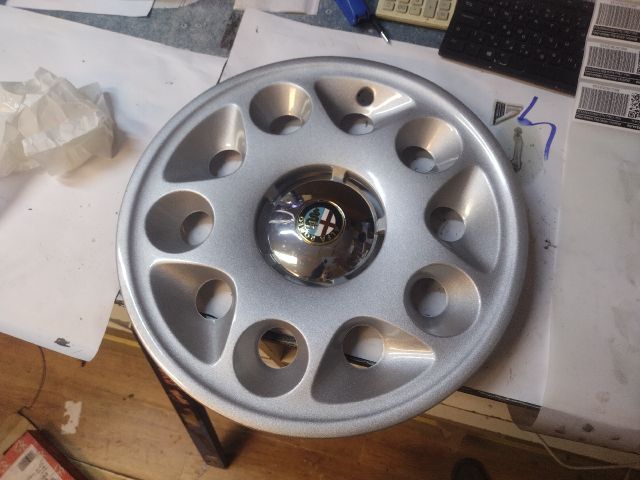 bontott ALFA ROMEO 147 Dísztárcsa (1 db)