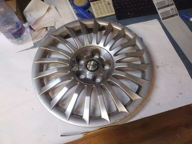 bontott ALFA ROMEO 147 Dísztárcsa (1 db)