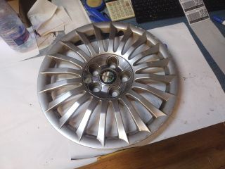 bontott ALFA ROMEO 147 Dísztárcsa (1 db)