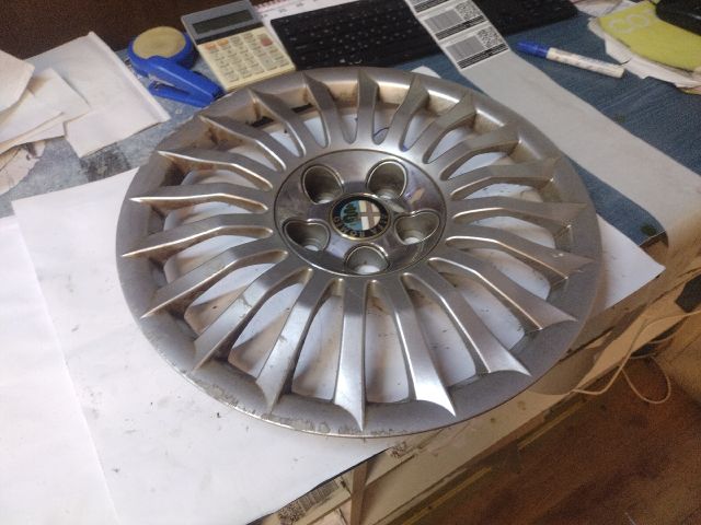 bontott ALFA ROMEO 147 Dísztárcsa (1 db)