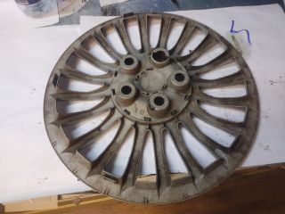 bontott ALFA ROMEO 147 Dísztárcsa (1 db)