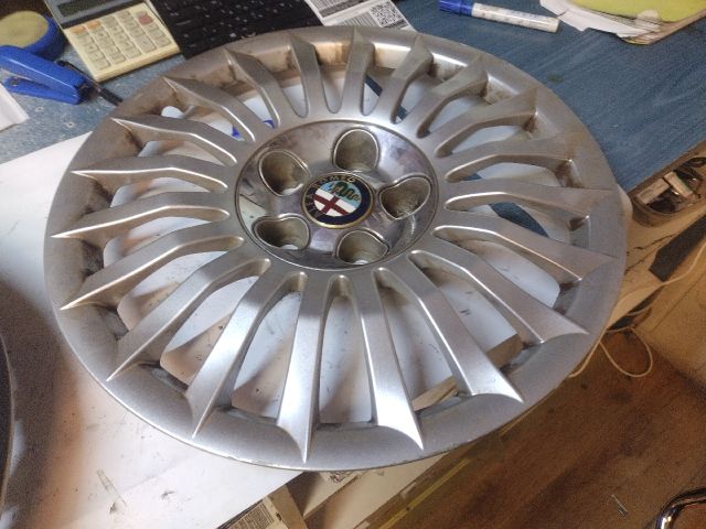 bontott ALFA ROMEO 147 Dísztárcsa (1 db)