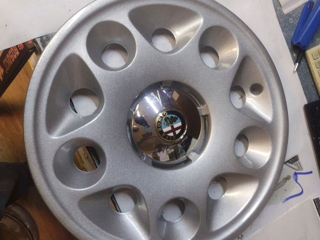 bontott ALFA ROMEO 147 Dísztárcsa (1 db)