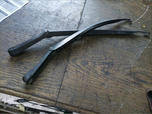 bontott ALFA ROMEO 147 Első Ablaktörlő Kar