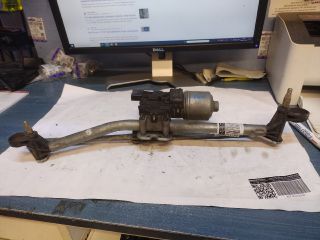 bontott ALFA ROMEO 147 Első Ablaktörlő Szerkezet Motorral