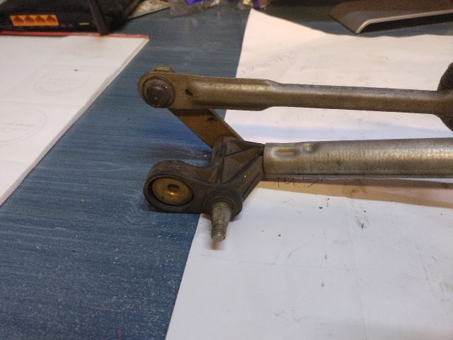 bontott ALFA ROMEO 147 Első Ablaktörlő Szerkezet Motorral