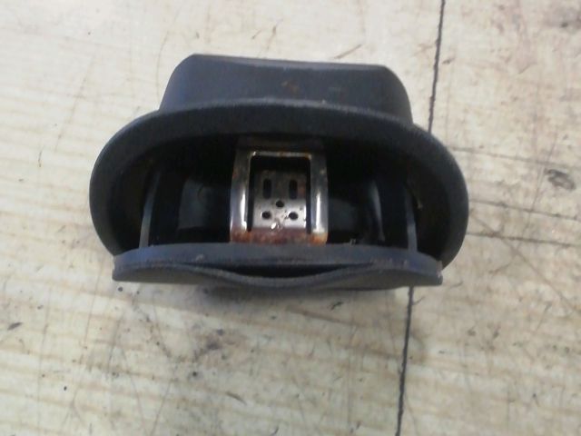 bontott ALFA ROMEO 147 Első Hamutartó