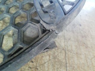 bontott ALFA ROMEO 147 Első Lökhárító Bal Díszrács