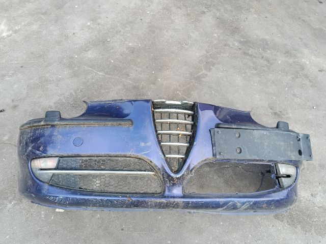 bontott ALFA ROMEO 147 Első Lökhárító (Üresen)