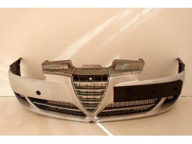 bontott ALFA ROMEO 147 Első Lökhárító (Üresen)