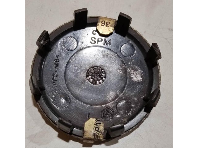 bontott ALFA ROMEO 147 Felniközép (1 db)