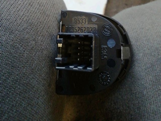 bontott ALFA ROMEO 147 Fényszórómagasság Állító Kapcsoló