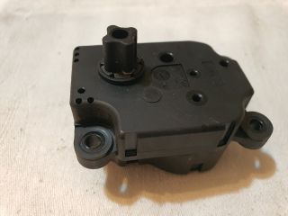 bontott ALFA ROMEO 147 Fűtés Állító Motor