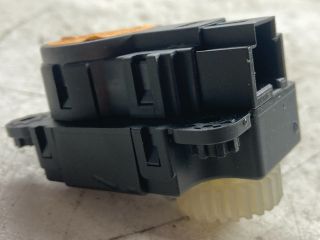 bontott ALFA ROMEO 147 Fűtés Állító Motor