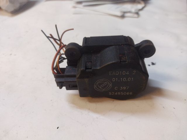 bontott ALFA ROMEO 147 Fűtés Állító Motor