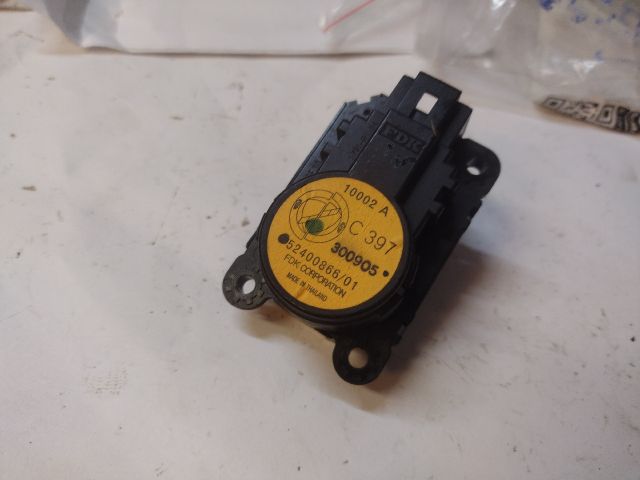 bontott ALFA ROMEO 147 Fűtés Állító Motor