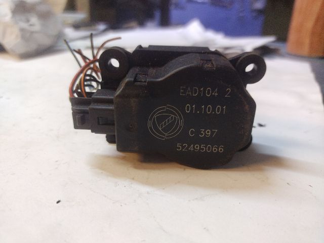 bontott ALFA ROMEO 147 Fűtés Állító Motor