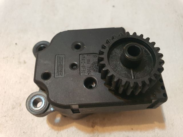 bontott ALFA ROMEO 147 Fűtés Állító Motor