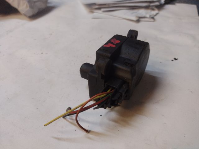 bontott ALFA ROMEO 147 Fűtés Állító Motor