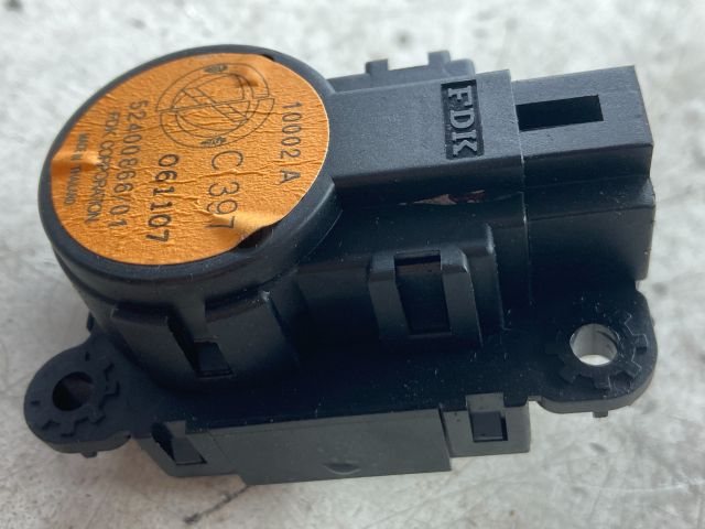 bontott ALFA ROMEO 147 Fűtés Állító Motor