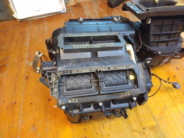 bontott ALFA ROMEO 147 Fűtés Box