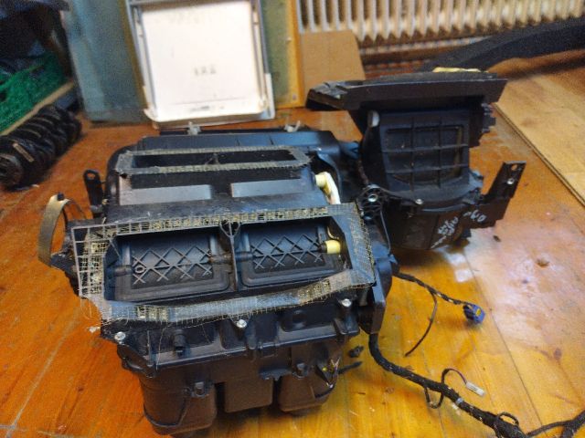 bontott ALFA ROMEO 147 Fűtés Box