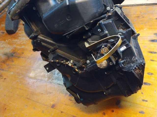 bontott ALFA ROMEO 147 Fűtés Box