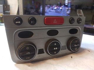 bontott ALFA ROMEO 147 Fűtéskapcsoló (digit klímás)
